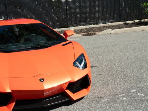 Used 2015 Lamborghini Aventador LP 700-4 AWD/4WD image 5