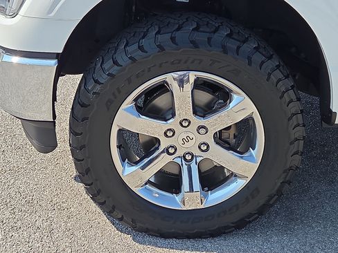 Used 2023 Ford F150 King Ranch w/ Equipment Group 601A High AWD/4WD image 7