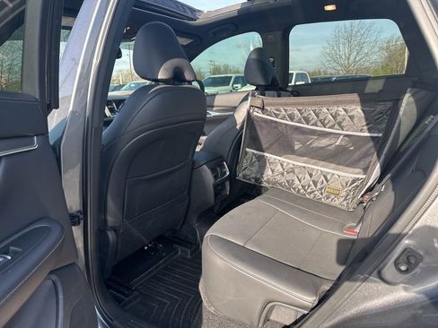 Used 2022 INFINITI QX50 Luxe w/ Appearance Package image 10