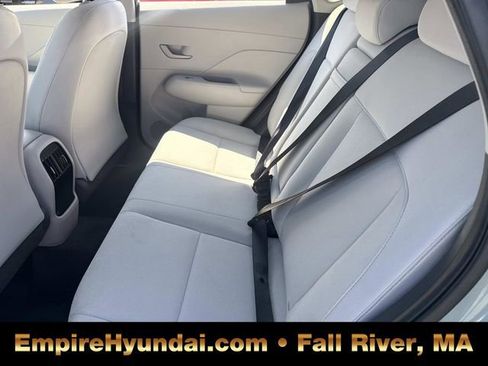 Used 2024 Hyundai Kona SEL image 14