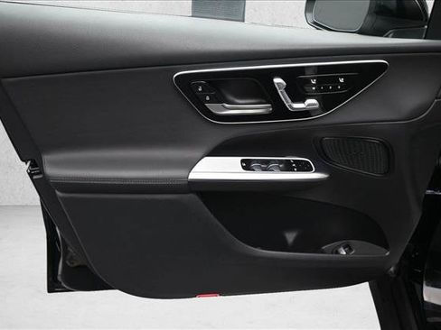 Certified 2026 Mercedes-Benz GLC 300 4MATIC image 19