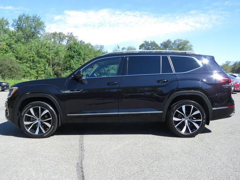 Used 2024 Volkswagen Atlas SEL Premium R-Line AWD/4WD image 8
