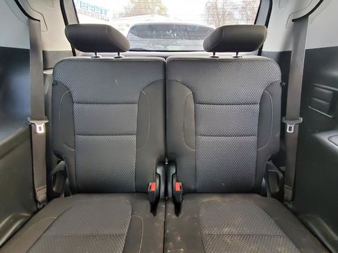 Used 2021 GMC Acadia SLE w/ Elevation Edition image 7