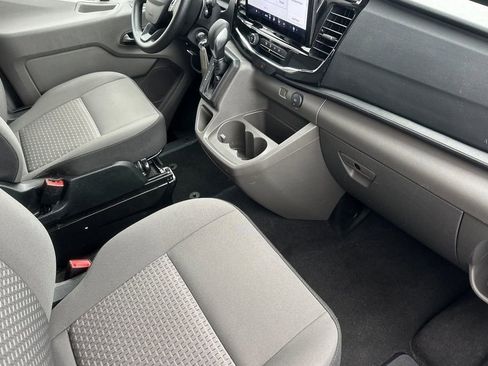 Certified 2024 Ford Transit 350 XLT image 18