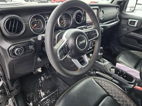 Used 2023 Jeep Gladiator Overland AWD/4WD image 14