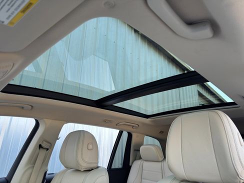 Used 2021 Mercedes-Benz GLS 580 4MATIC image 12