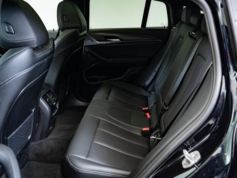 Certified 2025 BMW X4 xDrive30i w/ M Sport Package image 33