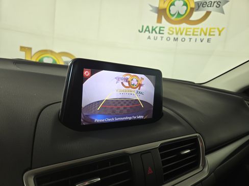 Used 2018 MAZDA MAZDA3 Sport w/ Preferred Equipment Package image 21