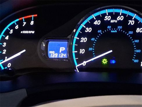 Used 2014 Toyota Sienna XLE image 21