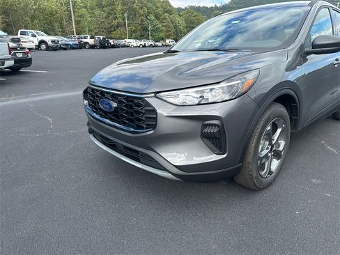 New 2026 Ford Escape ST-Line w/ Tech Pack #1 image 10