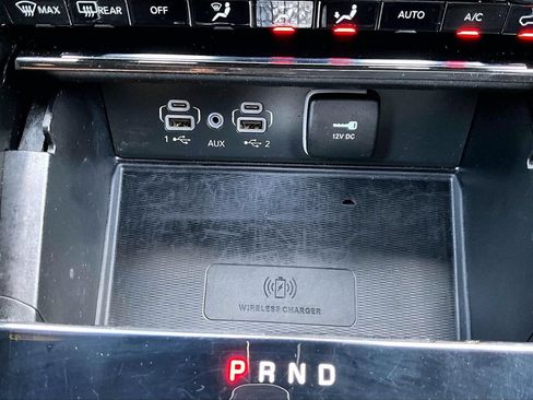 Used 2023 Jeep Grand Cherokee L Laredo AWD/4WD image 16