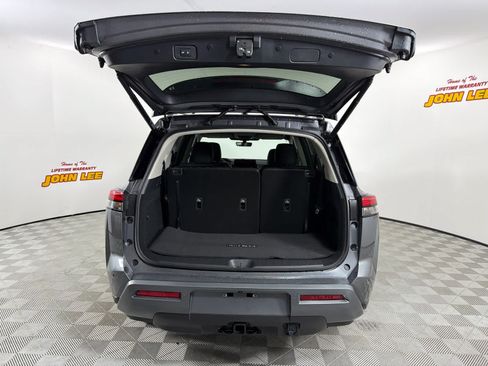 New 2026 Nissan Pathfinder SL w/ SL Premium Package FWD image 6
