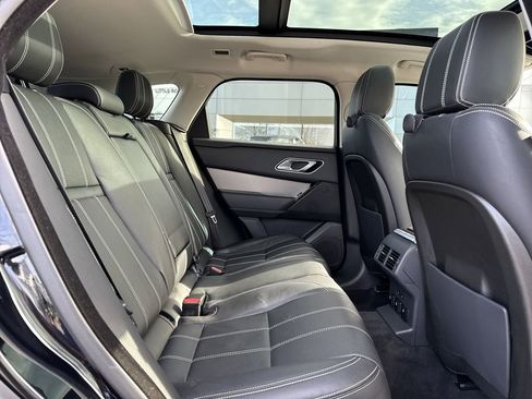 Used 2018 Land Rover Range Rover Velar S image 15