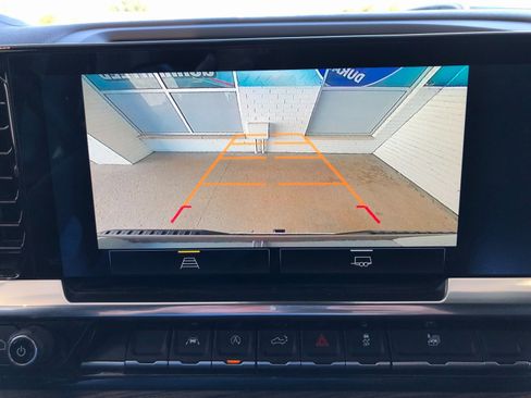 Certified 2024 Chevrolet Silverado 1500 LT image 25