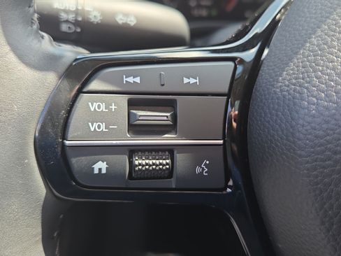 Certified 2025 Honda HR-V EX-L image 23