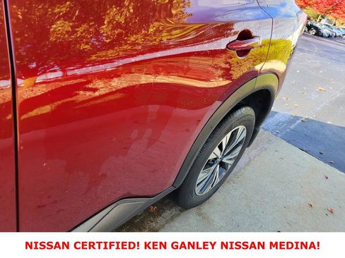 Certified 2023 Nissan Rogue SV image 12