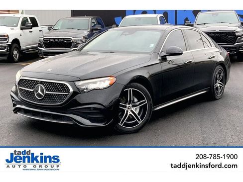 Used 2025 Mercedes-Benz E 350 4MATIC Sedan image 1