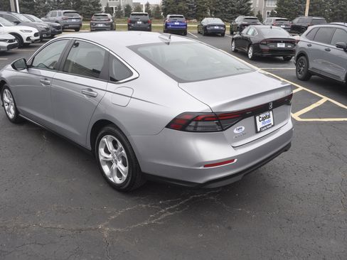 Certified 2025 Honda Accord LX image 5