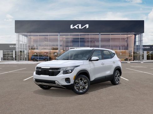 New 2026 Kia Seltos LX FWD image 1