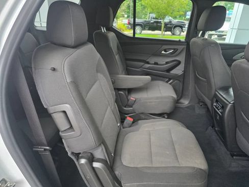Used 2023 Chevrolet Traverse LT AWD/4WD image 14