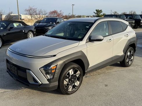 Used 2025 Hyundai Kona SEL image 6