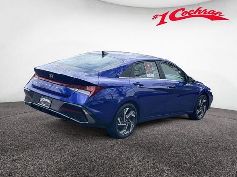 Used 2025 Hyundai Elantra SEL FWD image 7