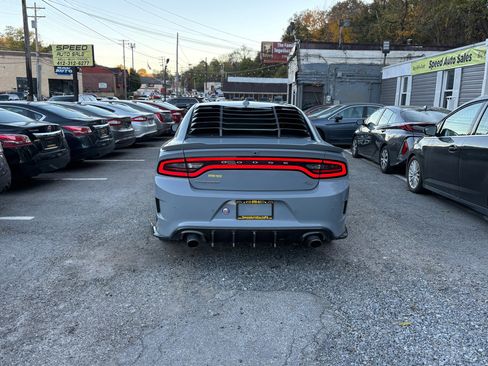 Used 2020 Dodge Charger R/T w/ Navigation & Travel Group image 4
