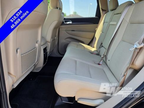 Used 2019 Jeep Grand Cherokee Laredo RWD image 23