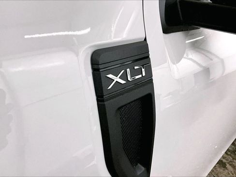 New 2025 Ford Maverick XLT w/ 4K Tow Package image 13