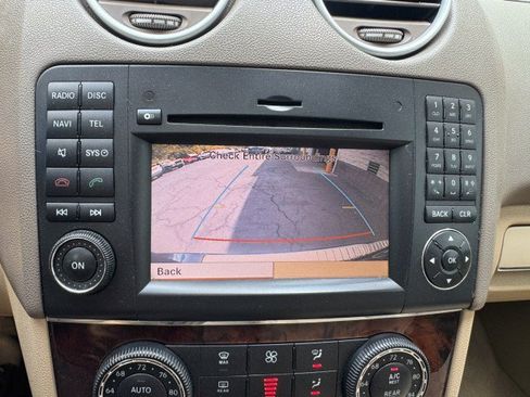 Used 2011 Mercedes-Benz ML 350 4MATIC image 23