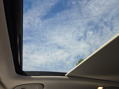 Used 2019 INFINITI QX50 Essential w/ Premium Heat Package image 14