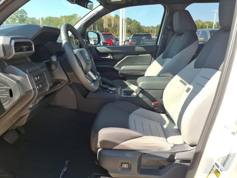 Used 2024 Toyota Tacoma TRD Off-Road image 16