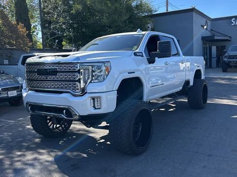 Used 2020 GMC Sierra 2500 Denali w/ Denali Ultimate Package AWD/4WD image 3
