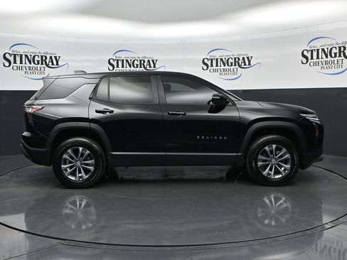 Used 2026 Chevrolet Equinox LT FWD image 8