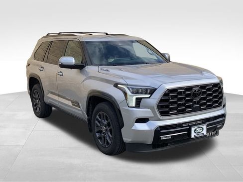 Used 2024 Toyota Sequoia Platinum image 3