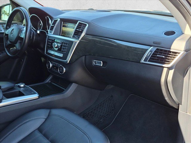Used 2016 Mercedes-Benz GL 450 4MATIC image 23