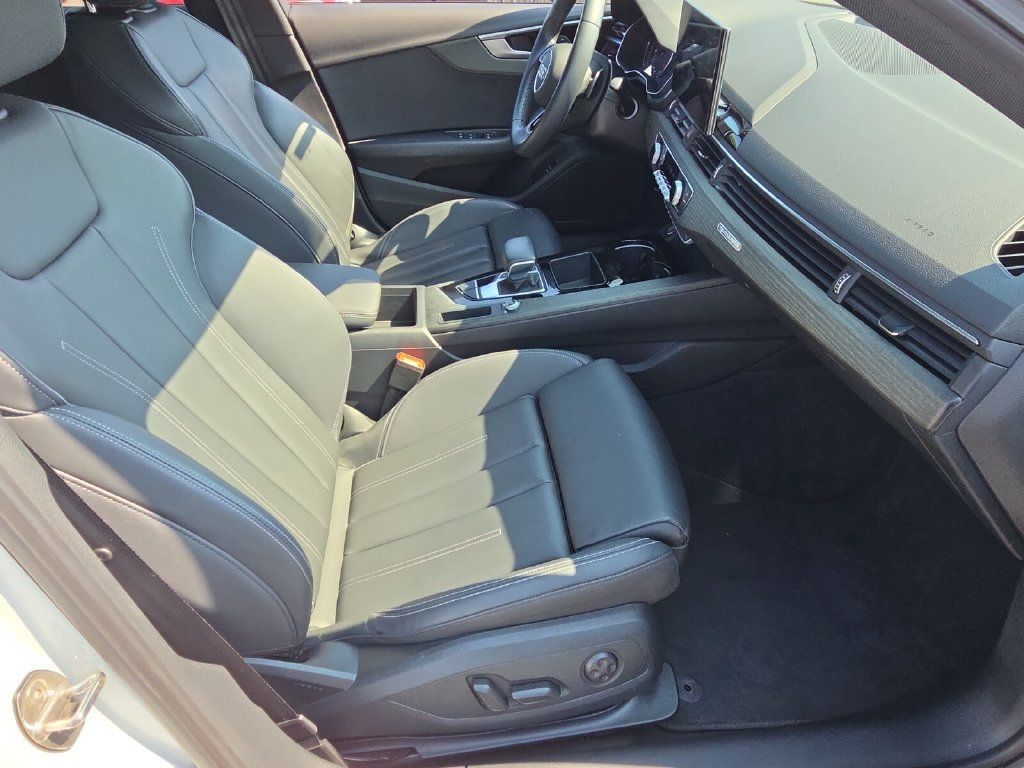 Used 2023 Audi A4 2.0T Premium w/ Convenience Package AWD/4WD image 18