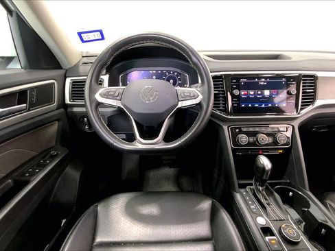 Used 2022 Volkswagen Atlas SE w/ Black Wheel Package AWD/4WD image 14