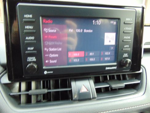 Used 2020 Toyota RAV4 XLE w/ All Weather Liner Package image 10