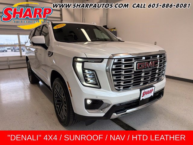 Used 2025 GMC Yukon Denali w/ Sun & Power Step Package AWD/4WD image 1