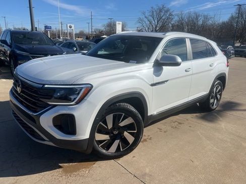 New 2026 Volkswagen Atlas Cross Sport SEL AWD/4WD image 3