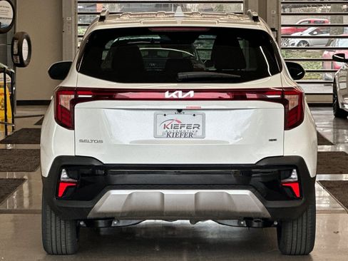 New 2026 Kia Seltos EX image 4