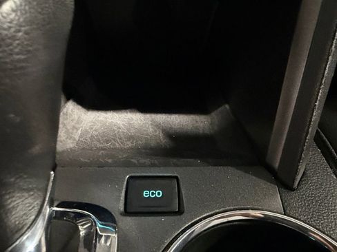 Used 2017 Chevrolet Equinox LT w/ Convenience Package image 30