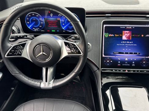 Certified 2023 Mercedes-Benz EQE 500 4MATIC SUV image 29