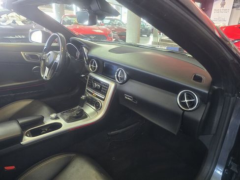 Used 2014 Mercedes-Benz SLK 250 image 10
