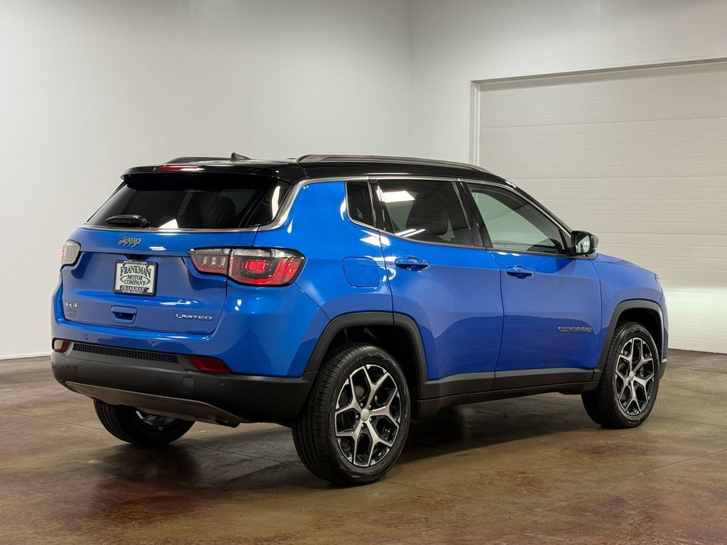 Used 2024 Jeep Compass Limited AWD/4WD image 24