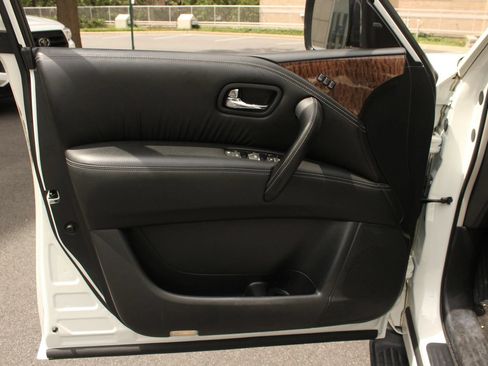 Used 2020 Nissan Armada SL w/ Premium Package RWD image 14