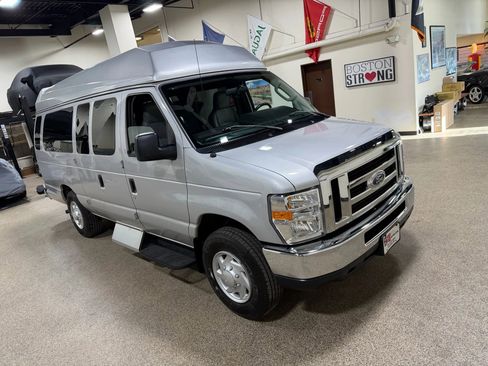 Used 2014 Ford E-250 and Econoline 250 Extended w/ Power Group image 14