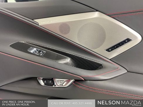 Used 2022 Chevrolet Corvette Stingray Premium Cpe w/ Z51 Performance Package RWD image 19