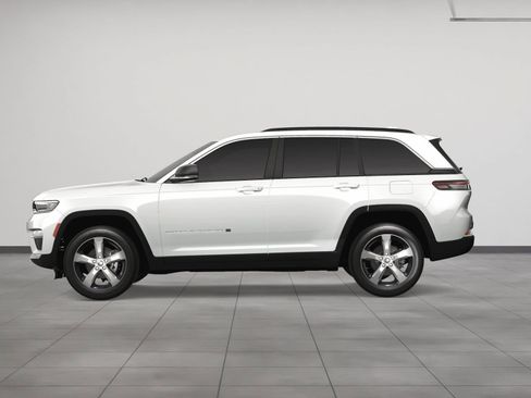 New 2024 Jeep Grand Cherokee Limited image 3